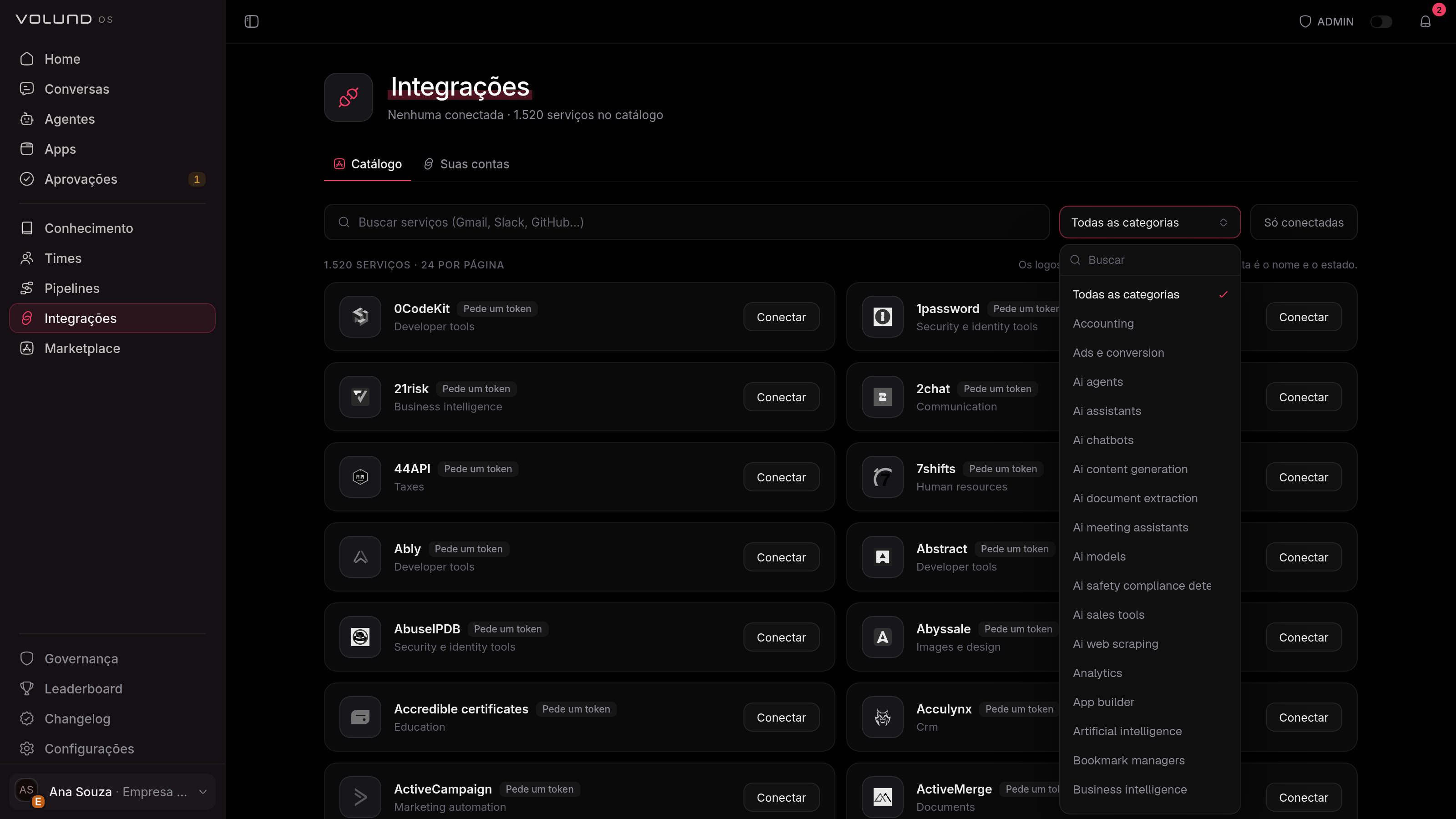 Filtro de categorias do catálogo de integrações aberto, mostrando como os mais de mil serviços disponíveis são agrupados por assunto